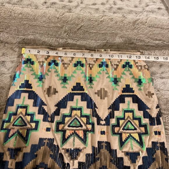 : : EXPRESS Sequin Tribal Print Mini Skirt : : - Picture 7 of 14